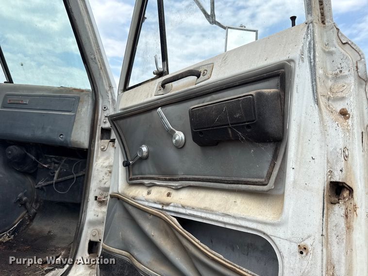 image for item EX2094 1984 GMC Brigadier semi truck