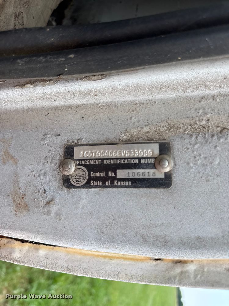 image for item EX2094 1984 GMC Brigadier semi truck