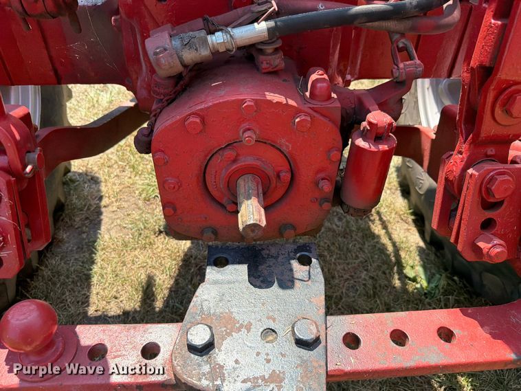 image for item EX4594 1956 International 300 tractor