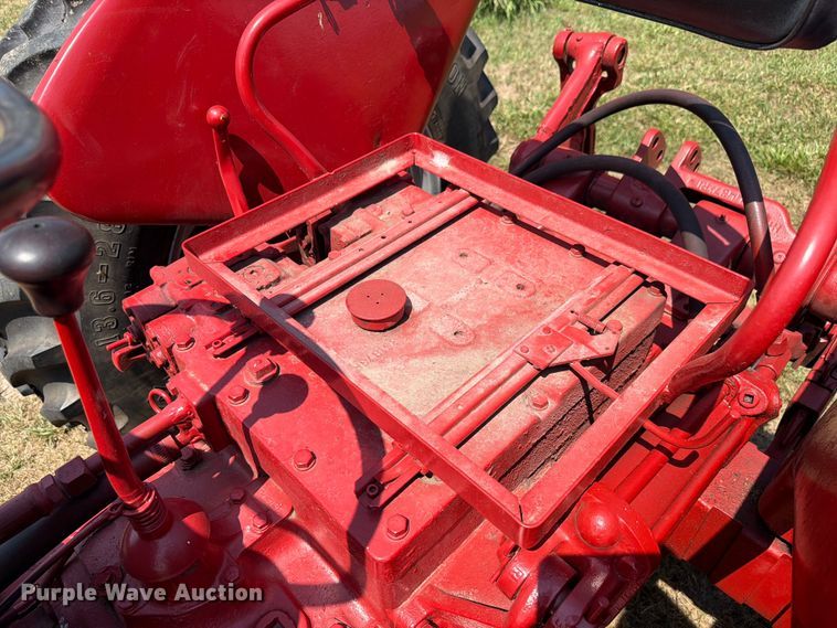 image for item EX4594 1956 International 300 tractor