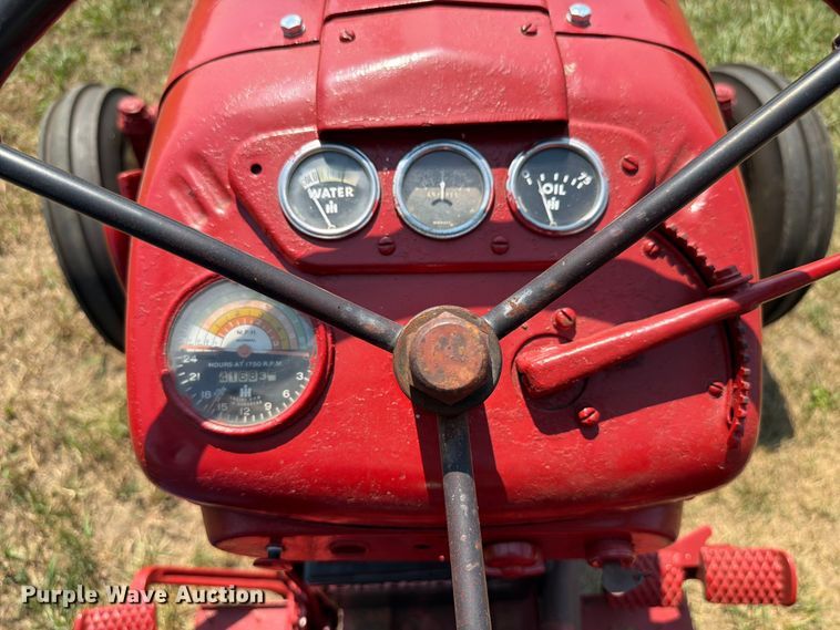 image for item EX4594 1956 International 300 tractor