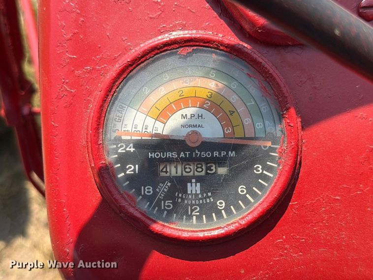 image for item EX4594 1956 International 300 tractor