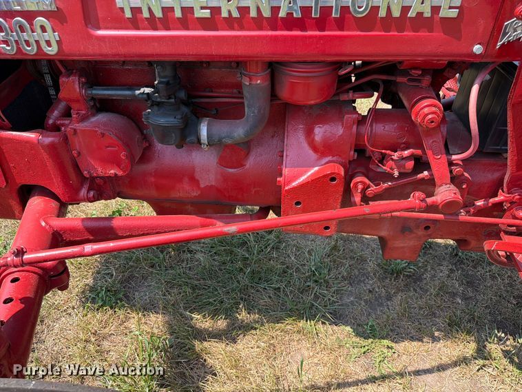 image for item EX4594 1956 International 300 tractor