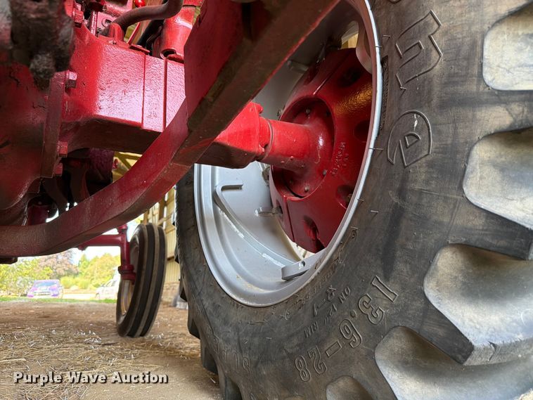 image for item EX4594 1956 International 300 tractor