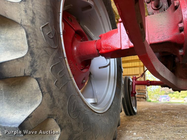 image for item EX4594 1956 International 300 tractor