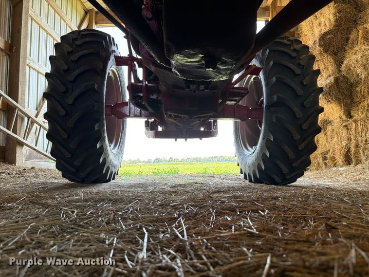 image for item EX4594 1956 International 300 tractor