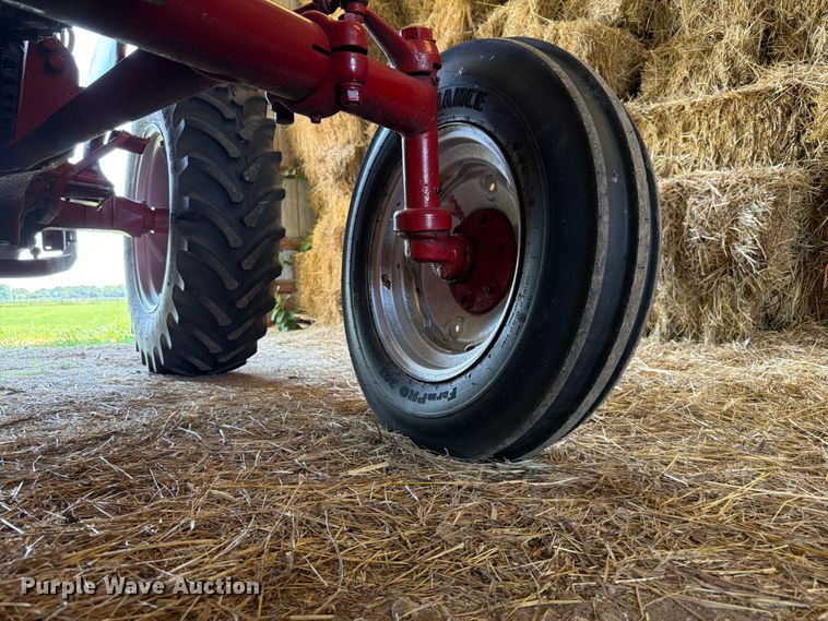 image for item EX4594 1956 International 300 tractor