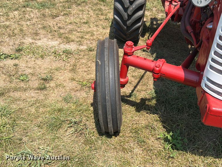 image for item EX4594 1956 International 300 tractor