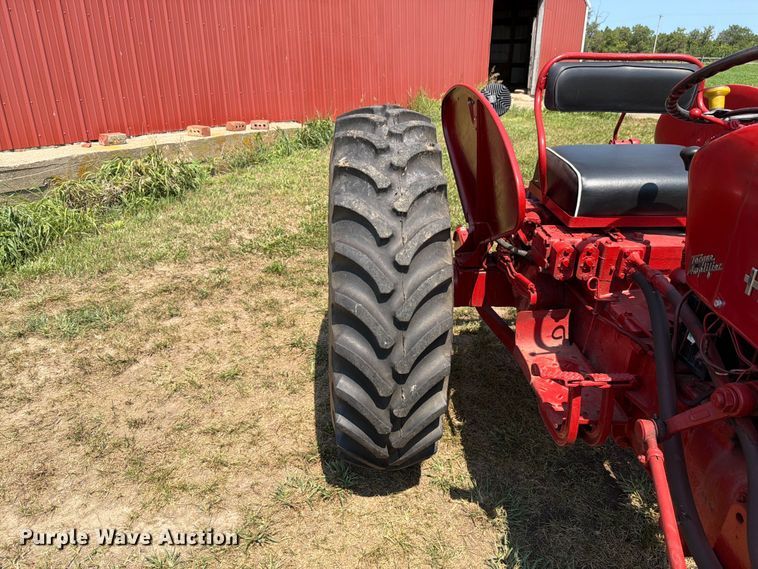 image for item EX4594 1956 International 300 tractor