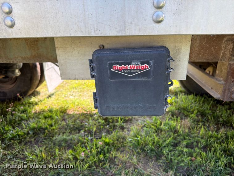image for item FB5844 2008 M.h. Eby, Inc Trans Pork livestock trailer