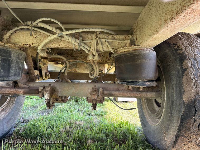 image for item FB5844 2008 M.h. Eby, Inc Trans Pork livestock trailer