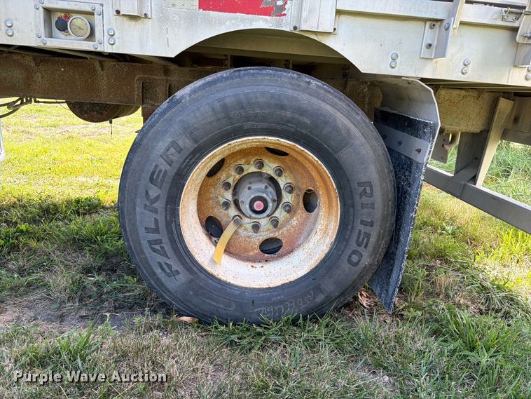 image for item FB5844 2008 M.h. Eby, Inc Trans Pork livestock trailer