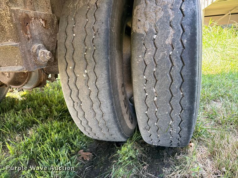image for item FB5844 2008 M.h. Eby, Inc Trans Pork livestock trailer