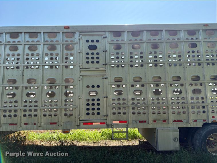 image for item FB5845 2008 M.h. Eby, Inc livestock trailer