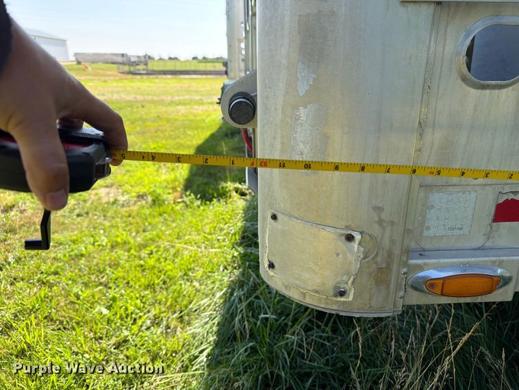 image for item FB5845 2008 M.h. Eby, Inc livestock trailer