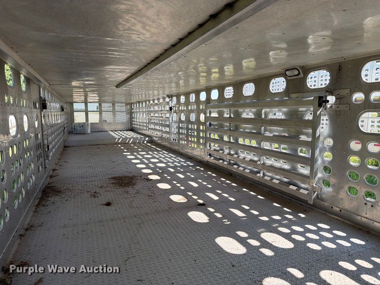 image for item FB5845 2008 M.h. Eby, Inc livestock trailer