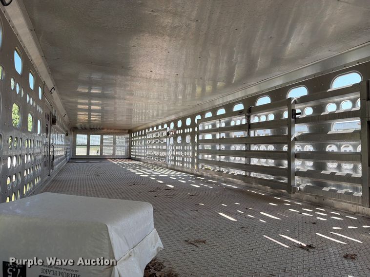 image for item FB5845 2008 M.h. Eby, Inc livestock trailer