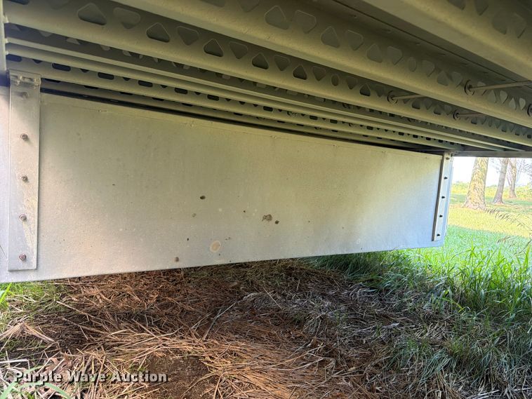 image for item FB5845 2008 M.h. Eby, Inc livestock trailer