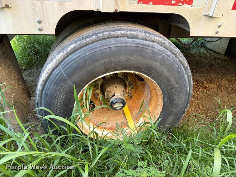 image for item FB5845 2008 M.h. Eby, Inc livestock trailer