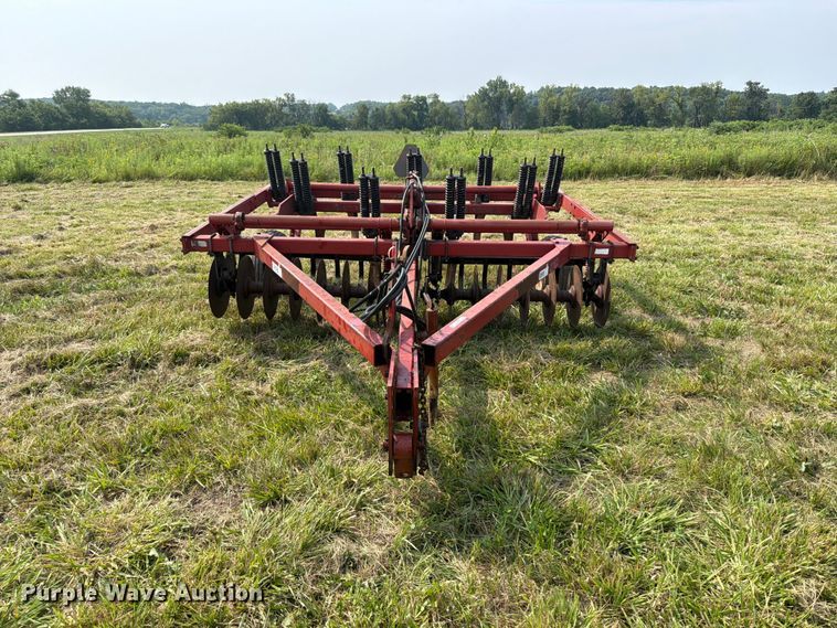 image for item FB5850 Case IH 6500 Conser-Till disk ripper
