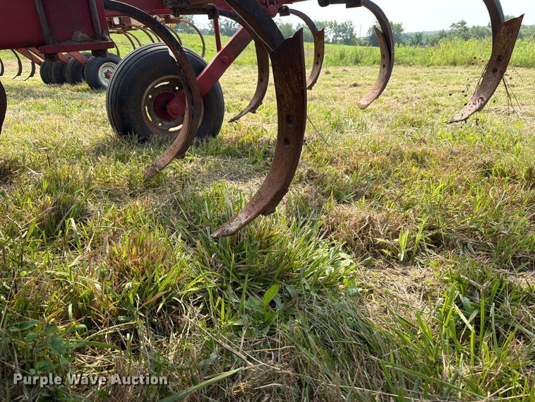 image for item FB5850 Case IH 6500 Conser-Till disk ripper