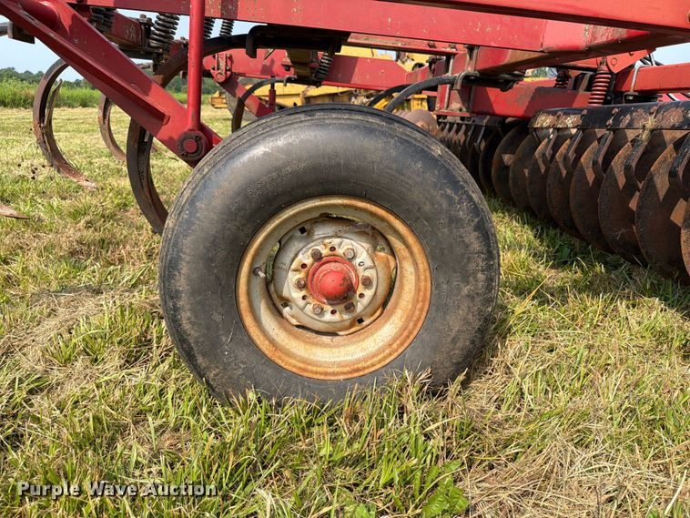 image for item FB5850 Case IH 6500 Conser-Till disk ripper