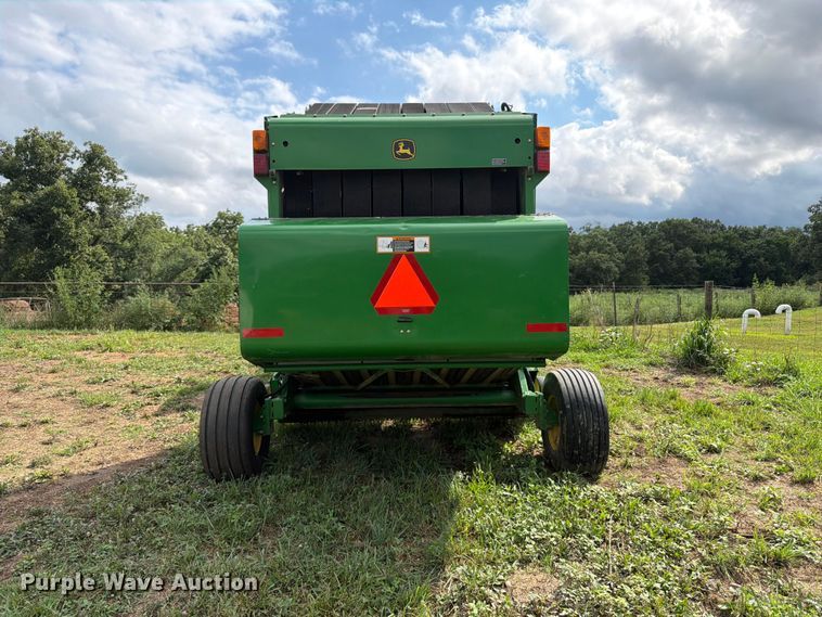 image for item FB5872 John Deere 567 Megawide round baler