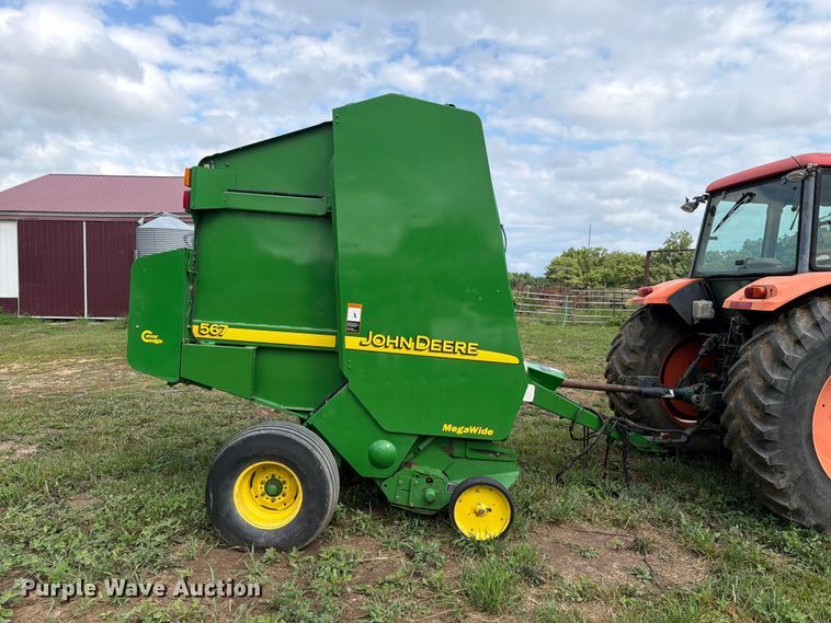 image for item FB5872 John Deere 567 Megawide round baler