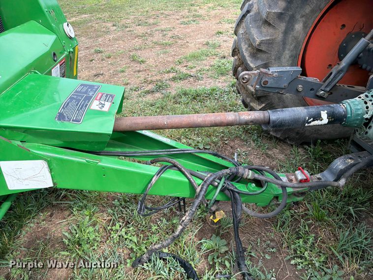 image for item FB5872 John Deere 567 Megawide round baler