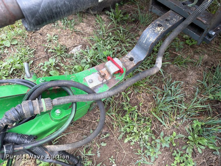 image for item FB5872 John Deere 567 Megawide round baler