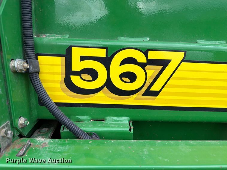 image for item FB5872 John Deere 567 Megawide round baler