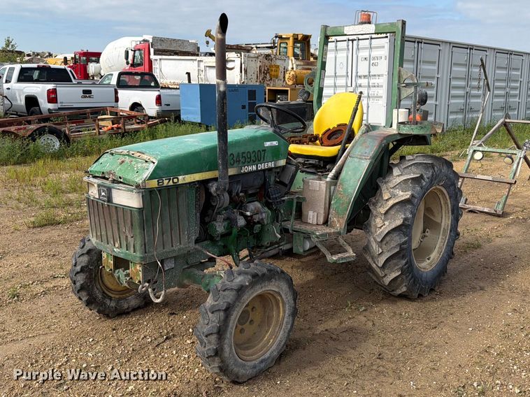 John Deere 870 MFWD tractor