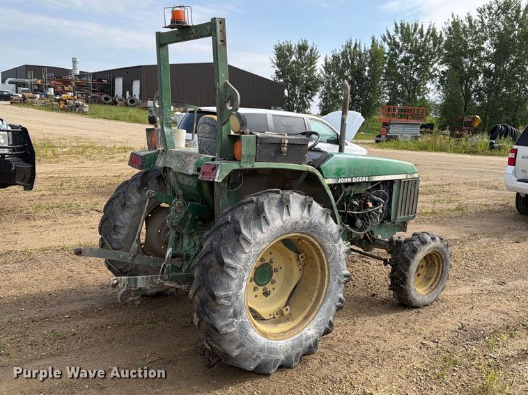 image for item FB5896 John Deere 870 MFWD tractor