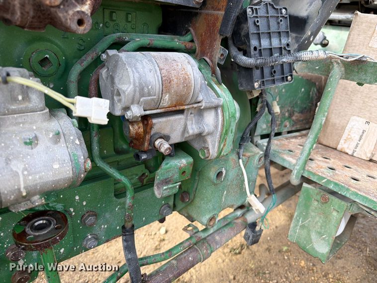 image for item FB5896 John Deere 870 MFWD tractor