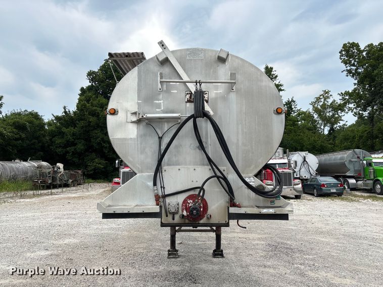 image for item FC2005 2005 Warren AT-36-SER9 feed delivery trailer