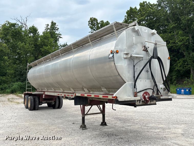 image for item FC2005 2005 Warren AT-36-SER9 feed delivery trailer
