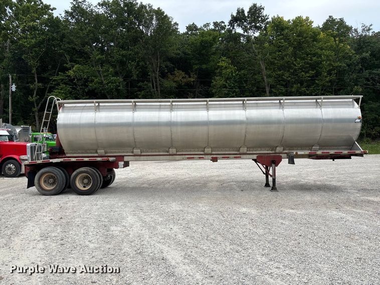 image for item FC2005 2005 Warren AT-36-SER9 feed delivery trailer