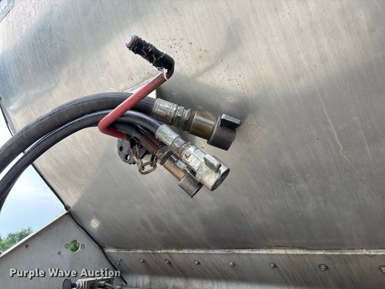 image for item FC2005 2005 Warren AT-36-SER9 feed delivery trailer