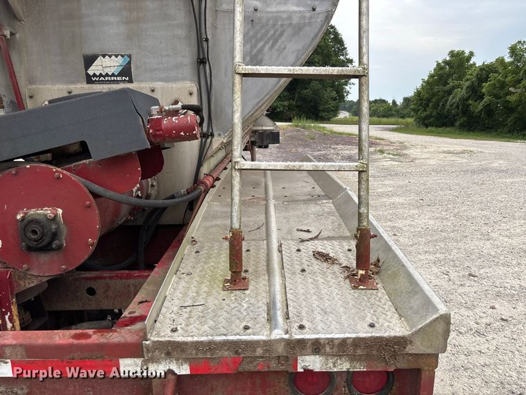 image for item FC2005 2005 Warren AT-36-SER9 feed delivery trailer