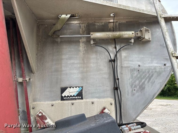 image for item FC2005 2005 Warren AT-36-SER9 feed delivery trailer