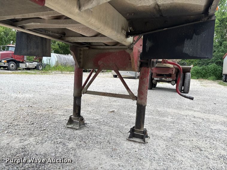 image for item FC2005 2005 Warren AT-36-SER9 feed delivery trailer