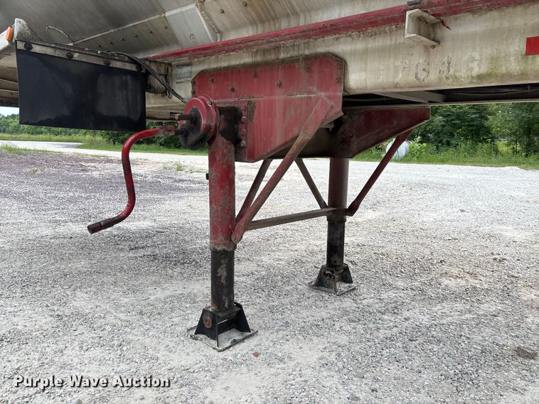 image for item FC2005 2005 Warren AT-36-SER9 feed delivery trailer