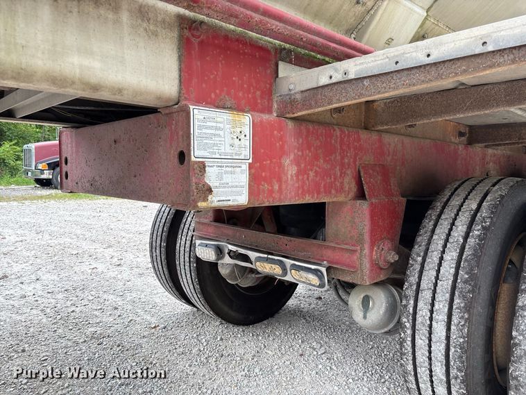 image for item FC2005 2005 Warren AT-36-SER9 feed delivery trailer