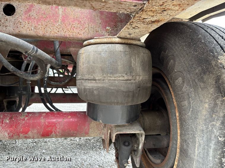 image for item FC2005 2005 Warren AT-36-SER9 feed delivery trailer