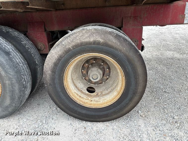 image for item FC2005 2005 Warren AT-36-SER9 feed delivery trailer