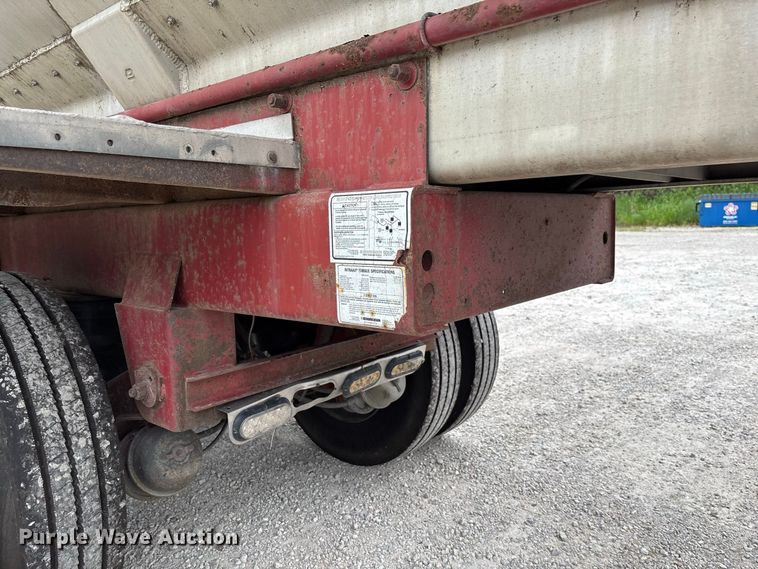 image for item FC2005 2005 Warren AT-36-SER9 feed delivery trailer