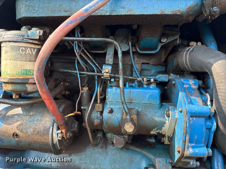 image for item FC4107 1973 Ford 3000 tractor