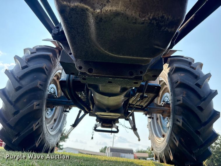 image for item FC4107 1973 Ford 3000 tractor