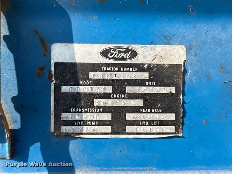 image for item FC4107 1973 Ford 3000 tractor
