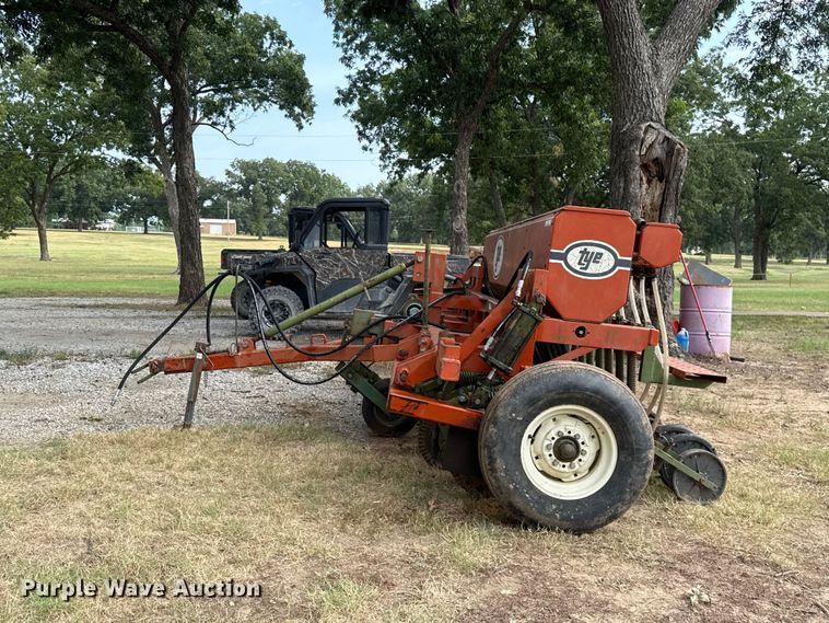 image for item FC4117 Tye 104-4474 no-till grain drill